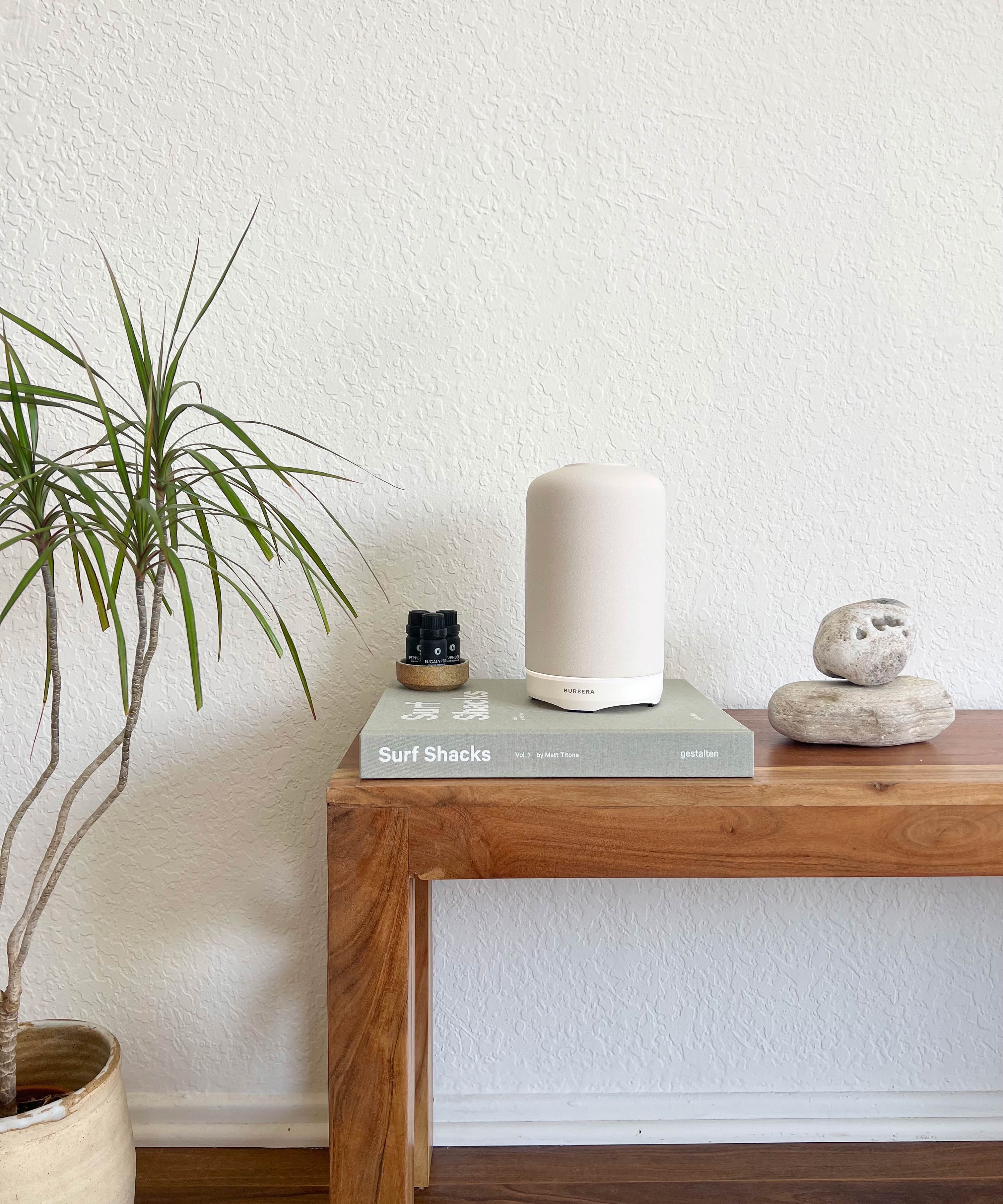 White Ceramic Aroma Diffuser – Soft Ambient LED Light